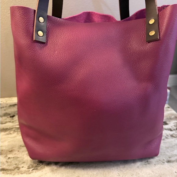 Iris Portland Leather Tote Bag Classic - Picture 6 of 7